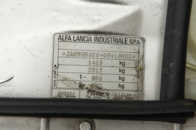 Alfa Romeo 33 1.5 4×4 Sport Wagon (1988) - Chassis-Plakette
