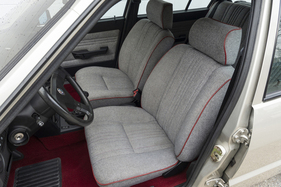 Alfa Romeo 33 1.5 4×4 Sport Wagon (1988) - schöne Tweed-Stoffe im Allradkombi