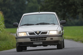 Alfa Romeo 33 1.7 i.e. 4x4 Elegante (1991) - immediately recognizable as an Alfa Romeo (1991)