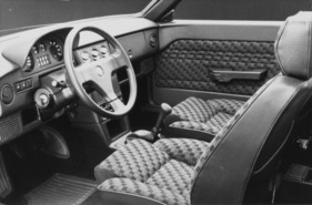 Alfa Romeo 33 (1987) - Interieur des 1.7 Quadrifoglio (1987)