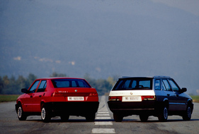 Alfa Romeo 33 (1992) - Limousine und Sport Wagon