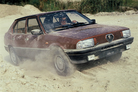Alfa Romeo 33 4x4 (1985) - mehr Traktion mit Allradantrieb
