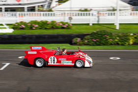 Alfa Romeo 33 II 3 (1972) – Im Prinzip fällt der 33 aus der Epochenvorgabe für Goodwood, was wirklich niemanden störte – Goodwood Revival 2025