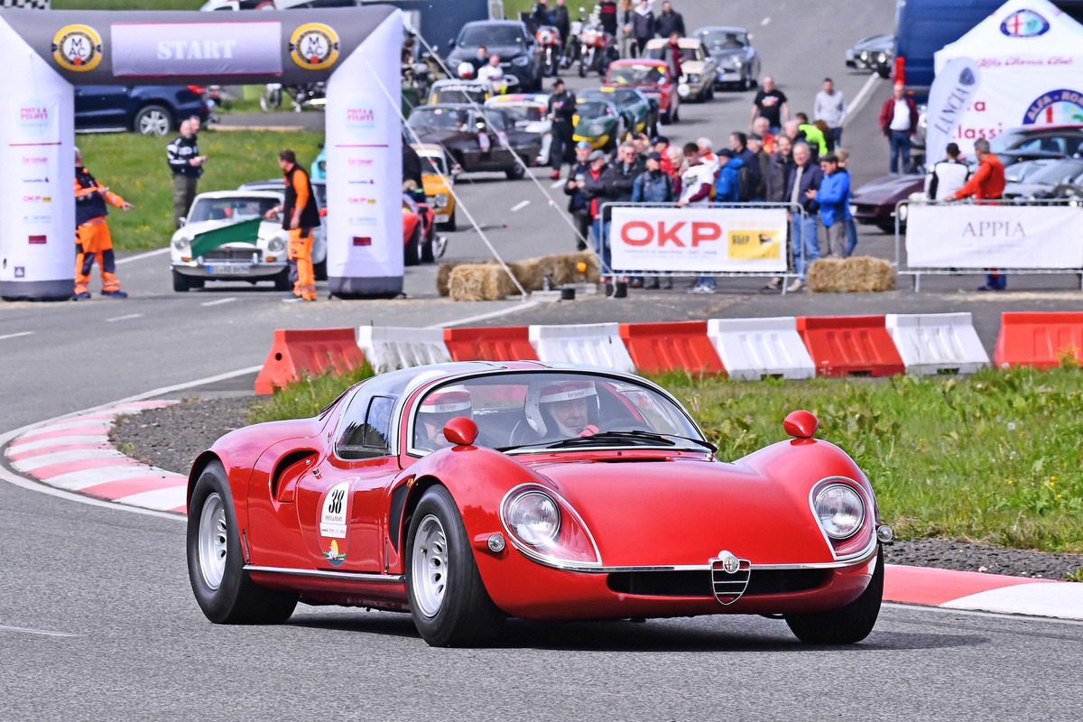 Alfa Romeo 33 Stradale (R) (1968) - Pista & Piloti Hillclimb Pferdsfeld 2024