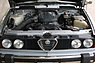Alfa Romeo 6 2.5 (1980) - der längs eingebaute V6-Motor (© Bruno von Rotz, 2014) Alfa Romeo 6 2.5 (1980) - der längs eingebaute V6-Motor (© Bruno von Rotz, 2014)