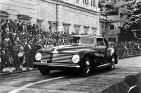 Alfa Romeo 6 C 2500 (1947) - der Pininfarina-Entwurf gewann den Publikumspreis am Concorso d'Eleganza in Cernobbio in der Villa Olmo