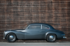 Alfa Romeo 6 C 2500 Gran Turismo (1951) - die langen Türen ermöglichen den Einstieg auf die Rückbank sogar bei sitzen Front-Passagieren (zumindest fast) Alfa Romeo 6 C 2500 Gran Turismo (1951) - die langen Türen ermöglichen den Einstieg auf die Rückbank sogar bei sitzen Front-Passagieren (zumindest fast)