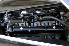 Alfa Romeo 6 C 2500 Gran Turismo (1951) - drei Vergaser für mehr Leistung beim SS-Motor