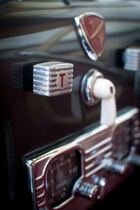 Alfa Romeo 6 C 2500 Gran Turismo (1951) - wie aus dem Vollen geschnitzte Knöpfe