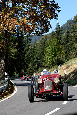 Alfa Romeo 6C 1750 (1929) am Jochpass Memorial 2011 (Start-Nr. 064)