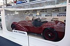 Bild: Alfa Romeo 6C 1750 Bidée (1938), wie ein Modellauto verpackt – Alfa Romeo Storico in der Autoworld Brüssel 2022