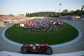 Alfa Romeo 6C 1750 Grand Sport (1931) - in der offenen Rennbahn von Oerlikon - Indianapolis in Oerlikon 2012