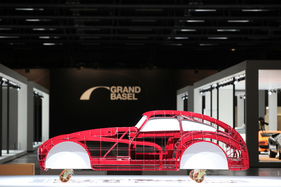 Alfa Romeo 6C 2500 Competizione (1948) - im Jahr 2017 von Dino Cognolato als Skulptur geformt - an der Grand Basel 2018