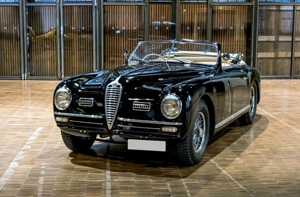 Bild: Alfa Romeo 6C 2500 SS Pininfarina (1949) - geschätzt auf EUR 450’000 bis 500’000 an der Catawiki Concours d'Elegance Versteigerung 2021