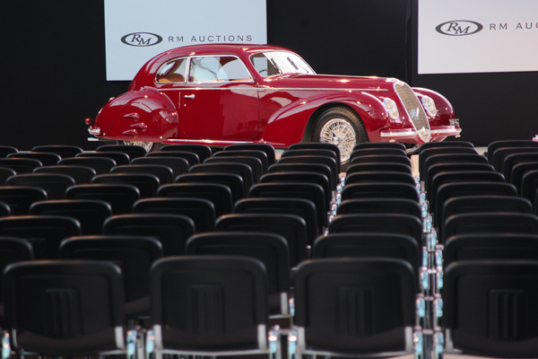 Alfa Romeo 6C 2500 Sport Berlinetta (1939) - als Lot 137 angeboten an der Versteigerung von RM in Paris am 4. Februar 2015