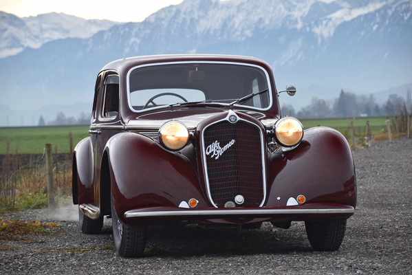 Alfa Romeo 6C 2500 Tourismo 5 posti (1940) - gemeldet als Lot 119 an der Versteigerung der Oldtimer Galerie in Gstaad am 29. Dezember 2018