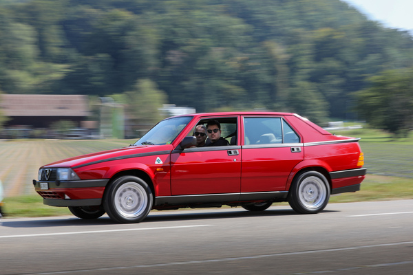 Alfa Romeo 75 (1990) - Lägern Classic 2024