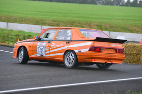 Alfa Romeo 75 3.0 V6 QV (1990) - Pista e Piloti 2021