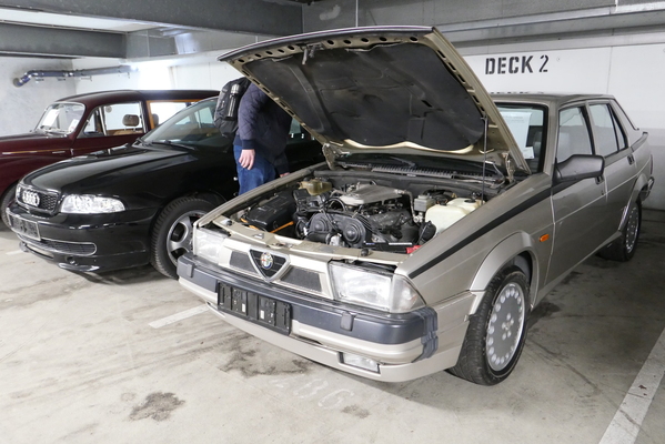 Alfa Romeo 75 3.0i V6 America, 283'050 Kilometer, 14'500 Euro – Bremen Classic Motorshow 2025