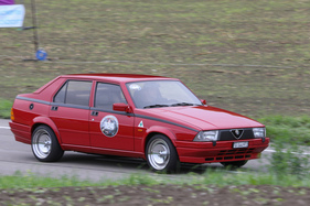 Alfa Romeo 75 Turbo (1987) - Feld 1 - 5. Memorial Bergrennen Steckborn 2023 (1987)