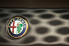 Alfa Romeo 75 Twin Spark "Limited Edition" (1992) - das Alfa Romeo Markenemblem auf dem Heck