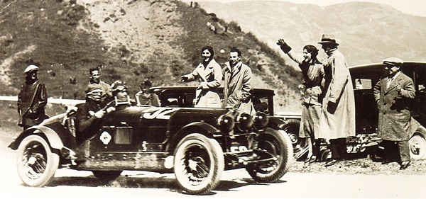 Alfa Romeo 8C 2300 (1930) - 8C anlässlich der Mille Miglia 1932 gefahren von Lurani/Canavesi am Raticosa Pass