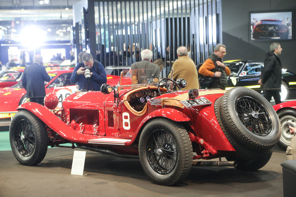 Alfa Romeo 8C 2300 (1932) - Le-Mans-Siegerauto, auf dem Lukas-Hüni-Stand - Rétromobile Paris 2024