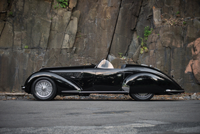 Alfa Romeo 8C 2900B Lungo Spider Touring (1939) - as lot 234 at the RM/Sotheby's auction in Monterey on August 19/20, 2016