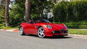 Alfa Romeo 8C Spider (2009) - Lot 283 an der Broad Arrow Monterey Jet Center Auction 2025 (2009)