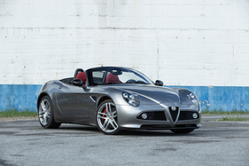 Alfa Romeo 8C Spider (2010) - Lot 243 an der RM/Sotheby's Monaco Versteigerung am 10.11. Mai 2024 (2010)
