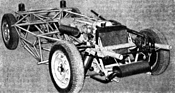 Alfa Romeo Abarth 1000 – Fahrgestell. Gut zu sehen ist der Auspuffschalldämpfer vor dem Kühler