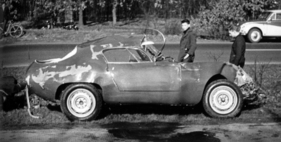 Alfa Romeo Abarth 1000 – Nach dem Unfall auf der Avus. Trotz starker Verformung sind die Änderungen am Heck noch gut zu erkennen