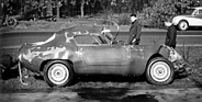 Alfa Romeo Abarth 1000 – Nach dem Unfall auf der Avus. Trotz starker Verformung sind die Änderungen am Heck noch gut zu erkennen