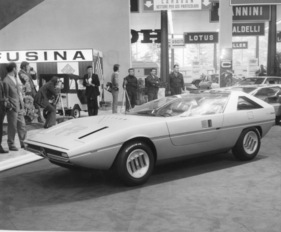 Alfa Romeo Alfasud Caimano (1971) - avantgardistische Coupé-Version auf Alfasud-Basis von Ital-Design Alfa Romeo Alfasud Caimano (1971) - avantgardistische Coupé-Version auf Alfasud-Basis von Ital-Design