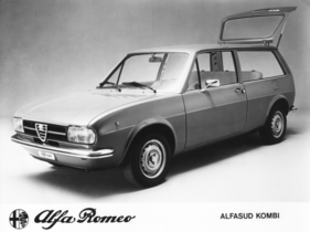 Alfa Romeo Alfasud Giardinetta (1978) - eine weit öffnende Hecktüre, aber nur zwei Seitentüren