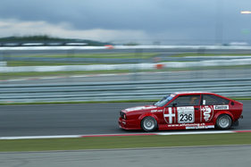 Alfa Romeo Alfasud Sprint 16V (1977) an der Historic Trophy Nürburgring 2016 im Rennfeld Scuderia Alfa Classico