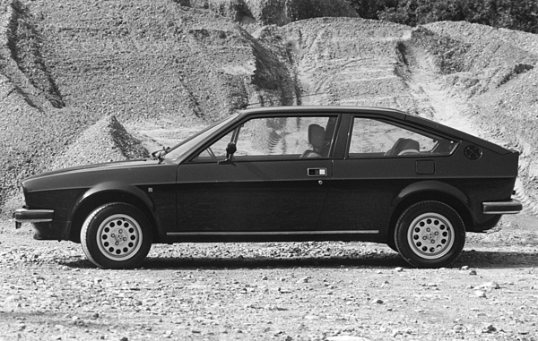Alfa Romeo Alfasud Sprint Veloce (1981) - das elegante Coupé wurde von Giugiaro gezeichnet, Ähnlichkeiten zum VW Scirocco sind da nicht ganz zufällig