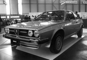Alfa Romeo Alfasud Sprint Veloce (1982) - Sondermodell mit Alufelgen und Verzierungen