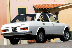 Alfa Romeo Alfetta 1.6 (1975) – optisch nahe am 1,8-Liter Alfa Romeo Alfetta 1.6 (1975) – optisch nahe am 1,8-Liter