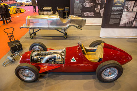Alfa-Romeo Alfetta 159 (2017) - Neufaubau bei JWS - Rétromobile Paris 2018