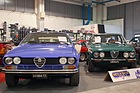 Alfa Romeo Alfetta GT (1977) - für einmal kaum ein Preisunterschied zwischen Coupé und der Alfetta Limousine von 1977 daneben - Euro 9'500 und 9'000 - Auto e Moto d'Epoca 2014