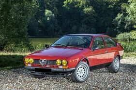 Alfa Romeo Alfetta GTV Delta (1980) - angeboten als Lot 82 an der Artcurial Sur les Champs Versteigerung am 24. Oktober 2021