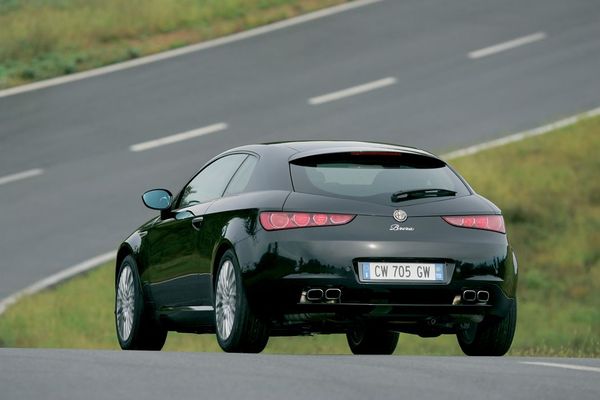 Alfa Romeo Brera (2005)