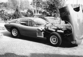 Alfa Romeo Canguro (1964) - mit offener Motorhaube