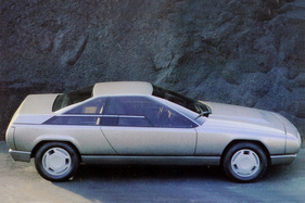 Alfa Romeo Delfino – Bertones Alternative zum GTV6