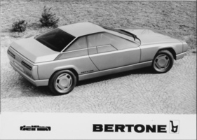 Alfa Romeo Delfino (1983) - grosse Fensterflächen