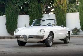 Alfa Romeo 'Duetto' 1600 Spider (1967) - als Lot 083 an der Bonhams Quail Motorcar Live & Online Auction am 14. August 2020