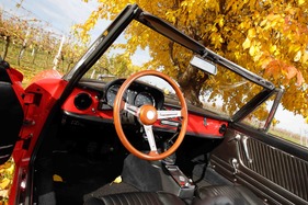 Alfa Romeo Duetto 1750 Spider Veloce (1969) - klassisches Holzlenkrad (1969)