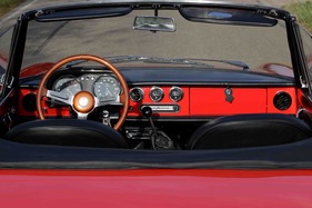 Alfa Romeo Duetto 1750 Spider Veloce (1969) - sportlich konzipiertes Armaturenbrett (1969)