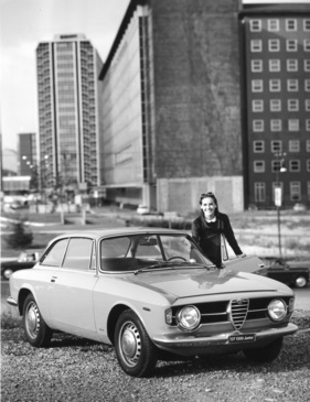 Alfa Romeo GT 1300 Junior (1967) - einsteigen und losbrausen